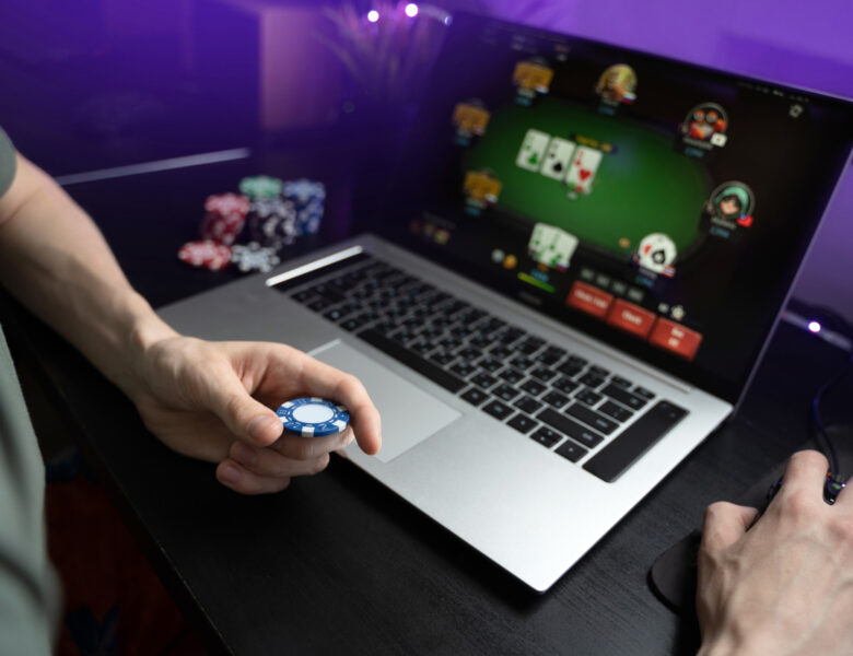 Comment devenir un gagnant au poker en ligne ?