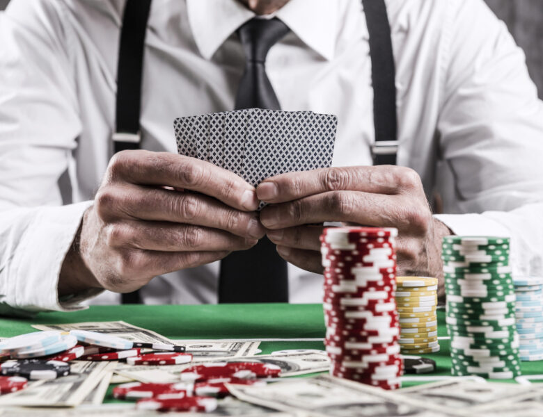 Les stratégies psychologiques des joueurs de poker professionnels révélées